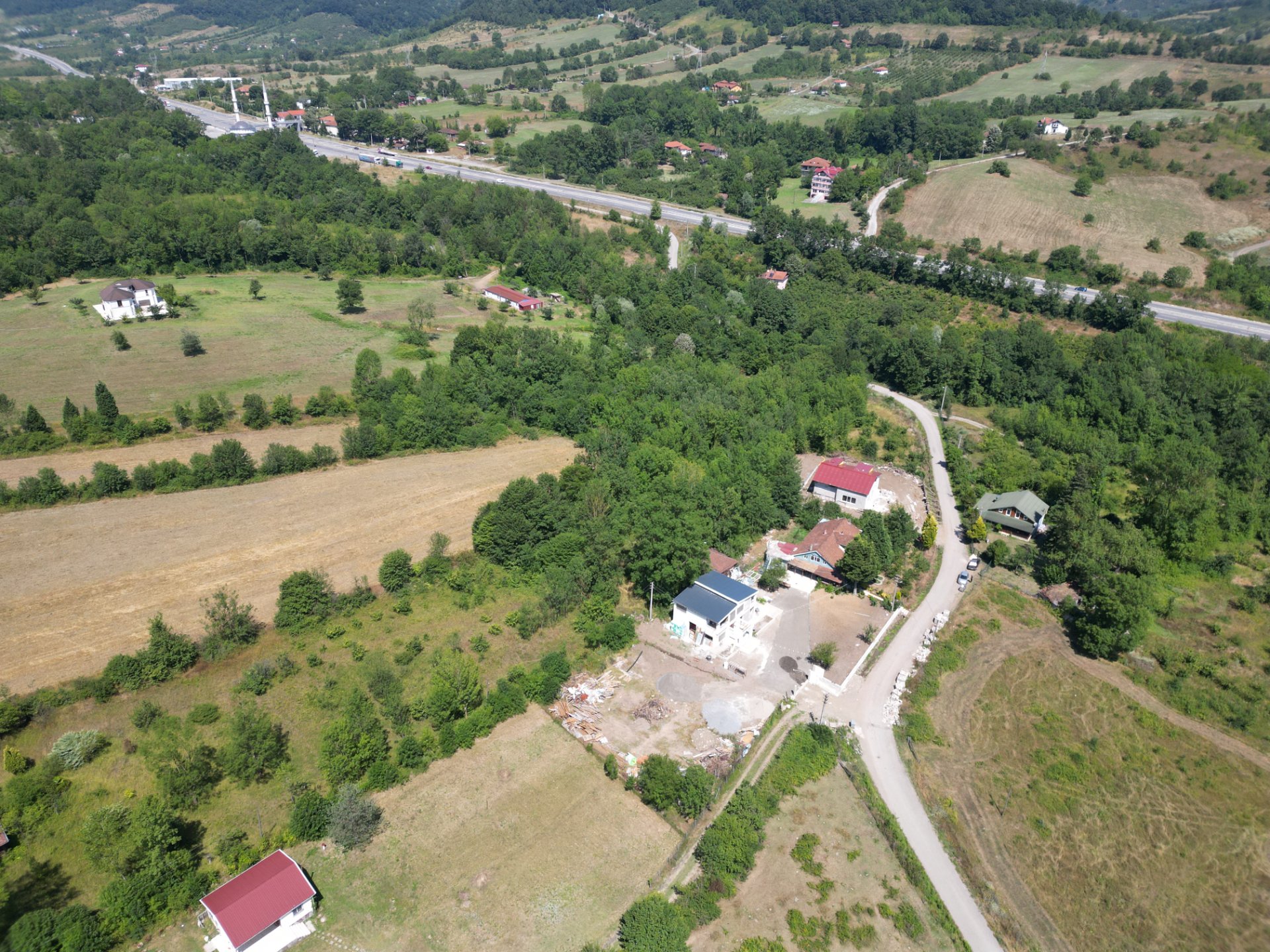 Sakarya Hendek Beylice'de 500m² Elektrik ve Su Bağlantılı Arsa fotoğraf 12