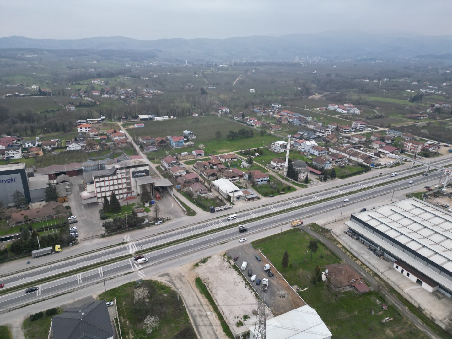 Devren Kiralık İş Yeri - Büyükdere Mahallesi, 100 m² (Kira: 20.000 TL/Ay) fotoğraf 3