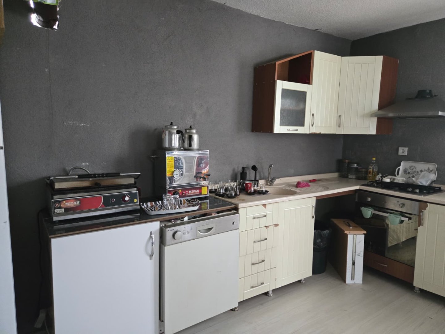 Devren Kiralık İş Yeri - Büyükdere Mahallesi, 100 m² (Kira: 20.000 TL/Ay) fotoğraf 7