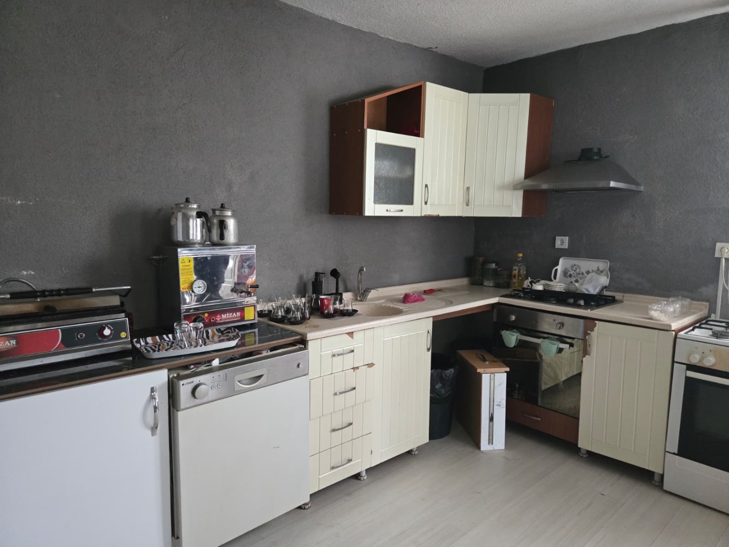 Devren Kiralık İş Yeri - Büyükdere Mahallesi, 100 m² (Kira: 20.000 TL/Ay) fotoğraf 8